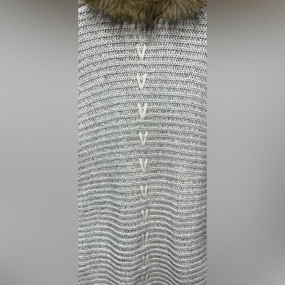 Military Hippie Felicity Faux Fur Batwing Cardigan - Picture 7 of 8